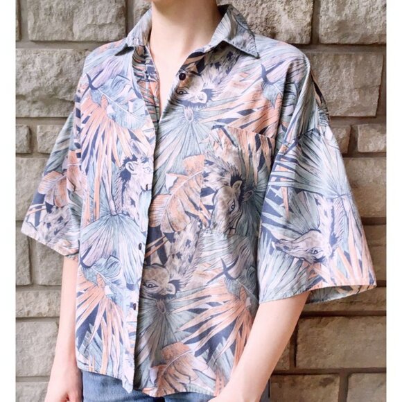 'African Safari' Giraffe Short Sleeve Vintage Button Down - Picture 2 of 5
